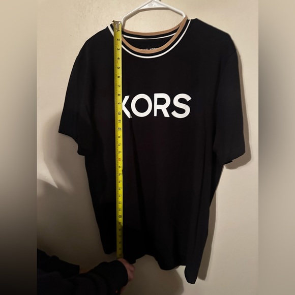 NEW WITH TAG | Black Michael Kors T-Shirt (Size XL) - Picture 7 of 8
